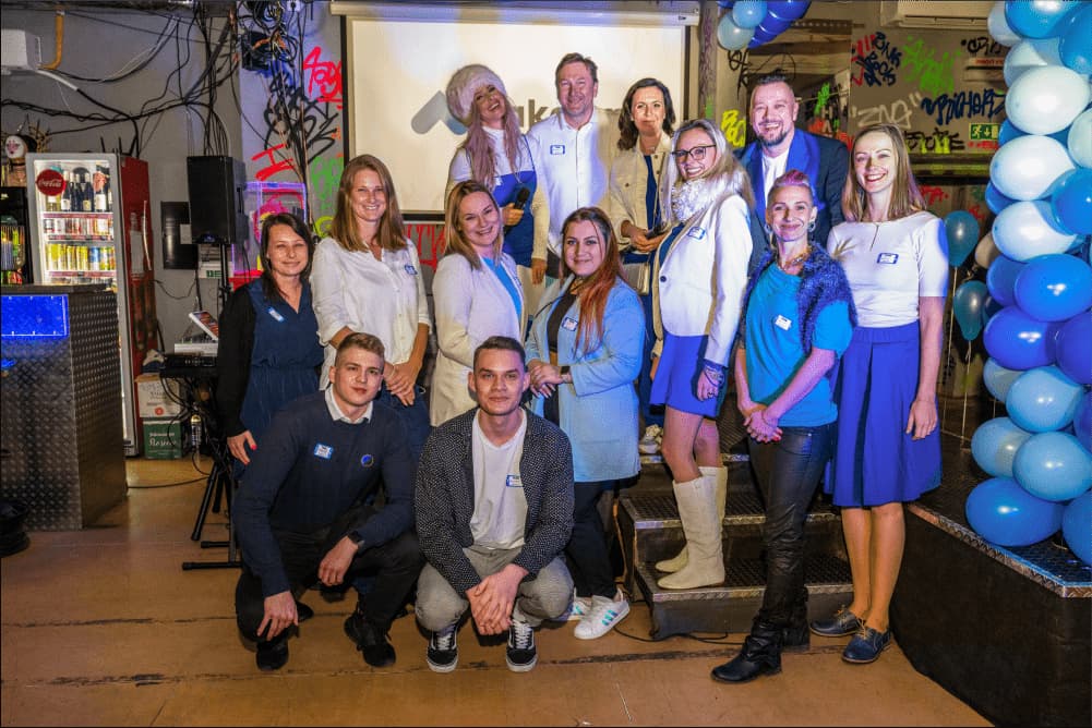 Fotka z křestu aplikace Take up